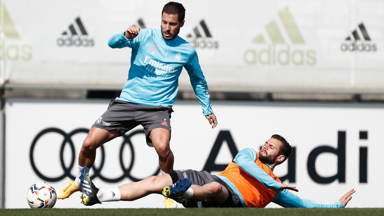 Hazard y Sergio Ramos aumentan el ritmo