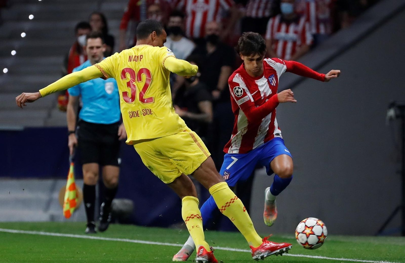 Joao Felix ante el Liverpool