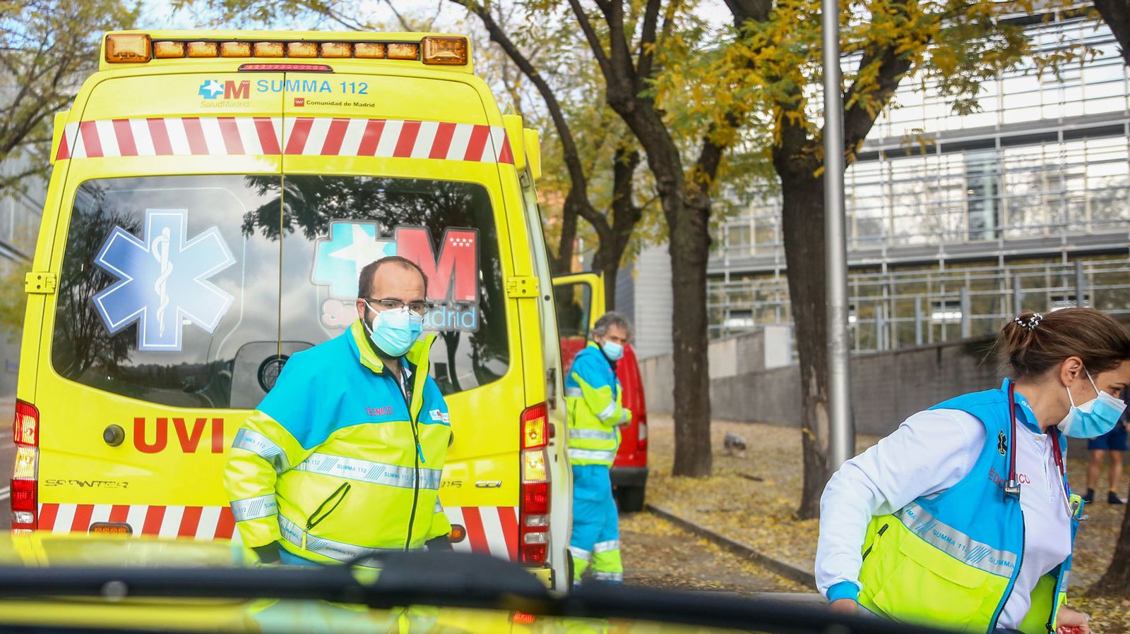 Sanitarios del SUMMA 112 en un día de servicio de la segunda ola del coronavirus