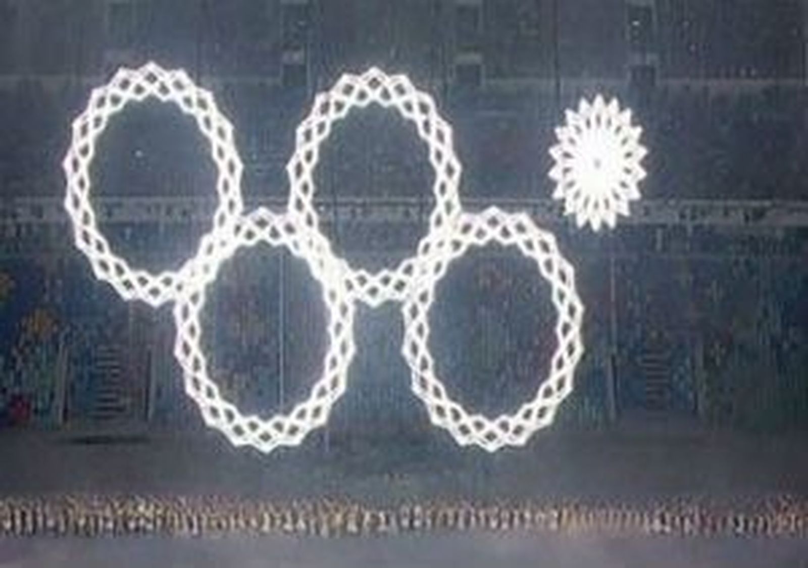 Sochi 2014: Un fallo técnico impide que se puedan ver los cinco aros olímpicos