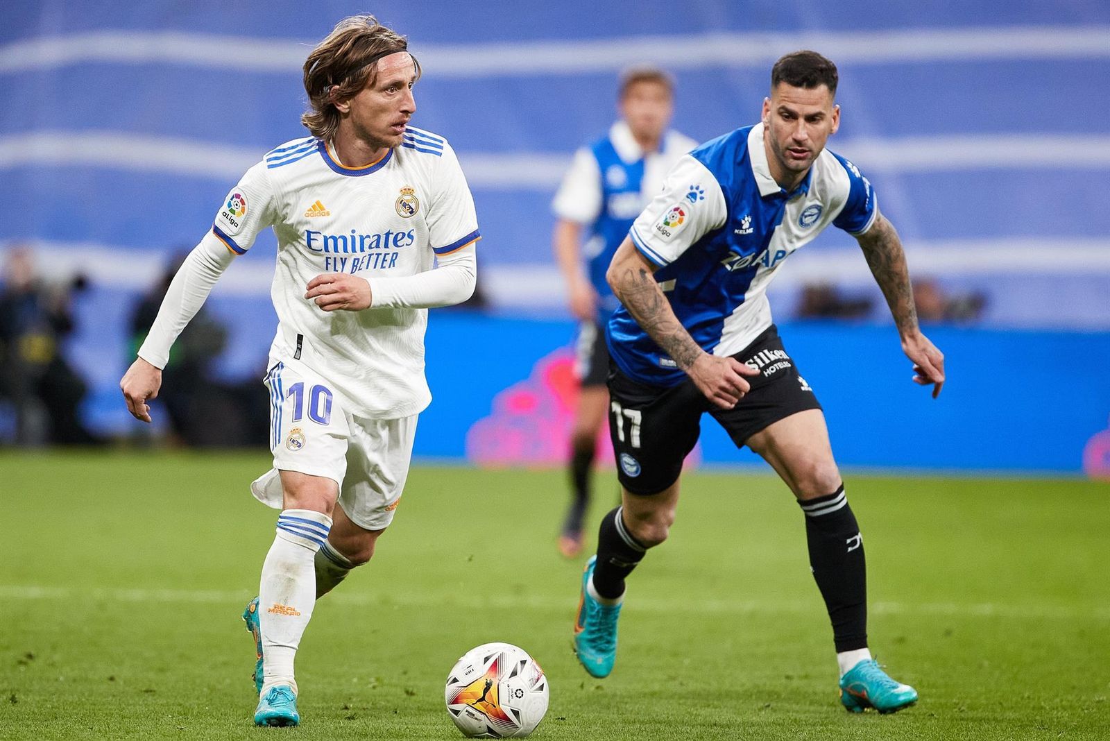 Modric ante el Alavés