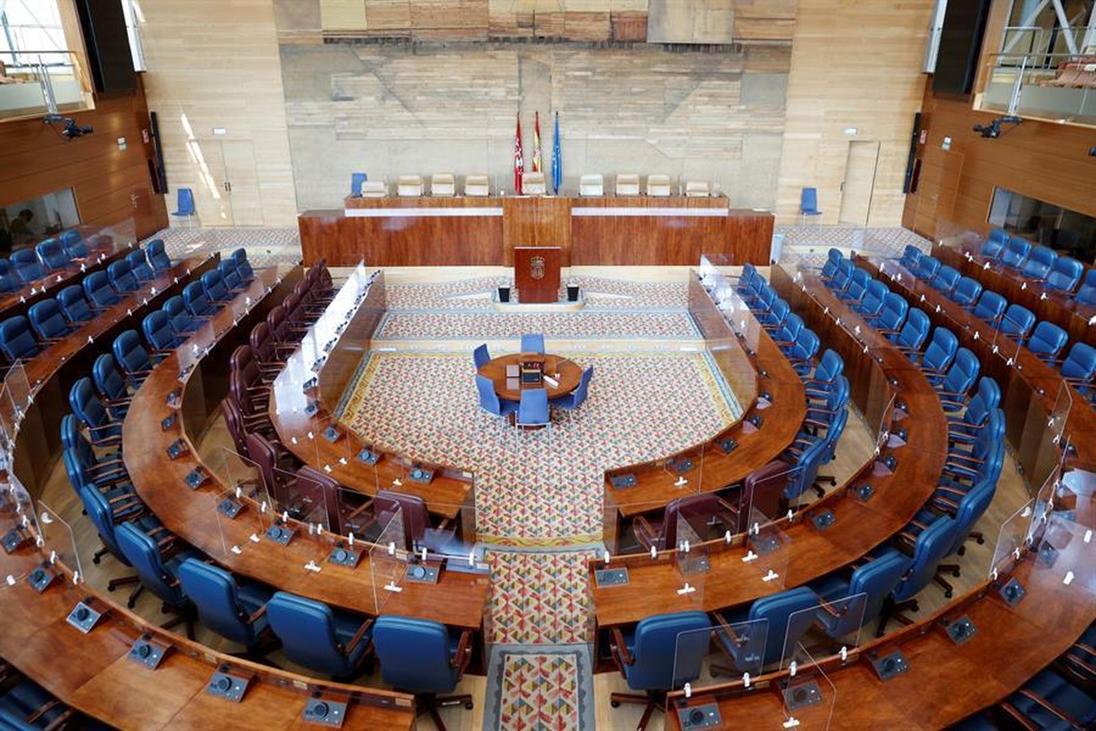 La Asamblea de Madrid, sin diputados