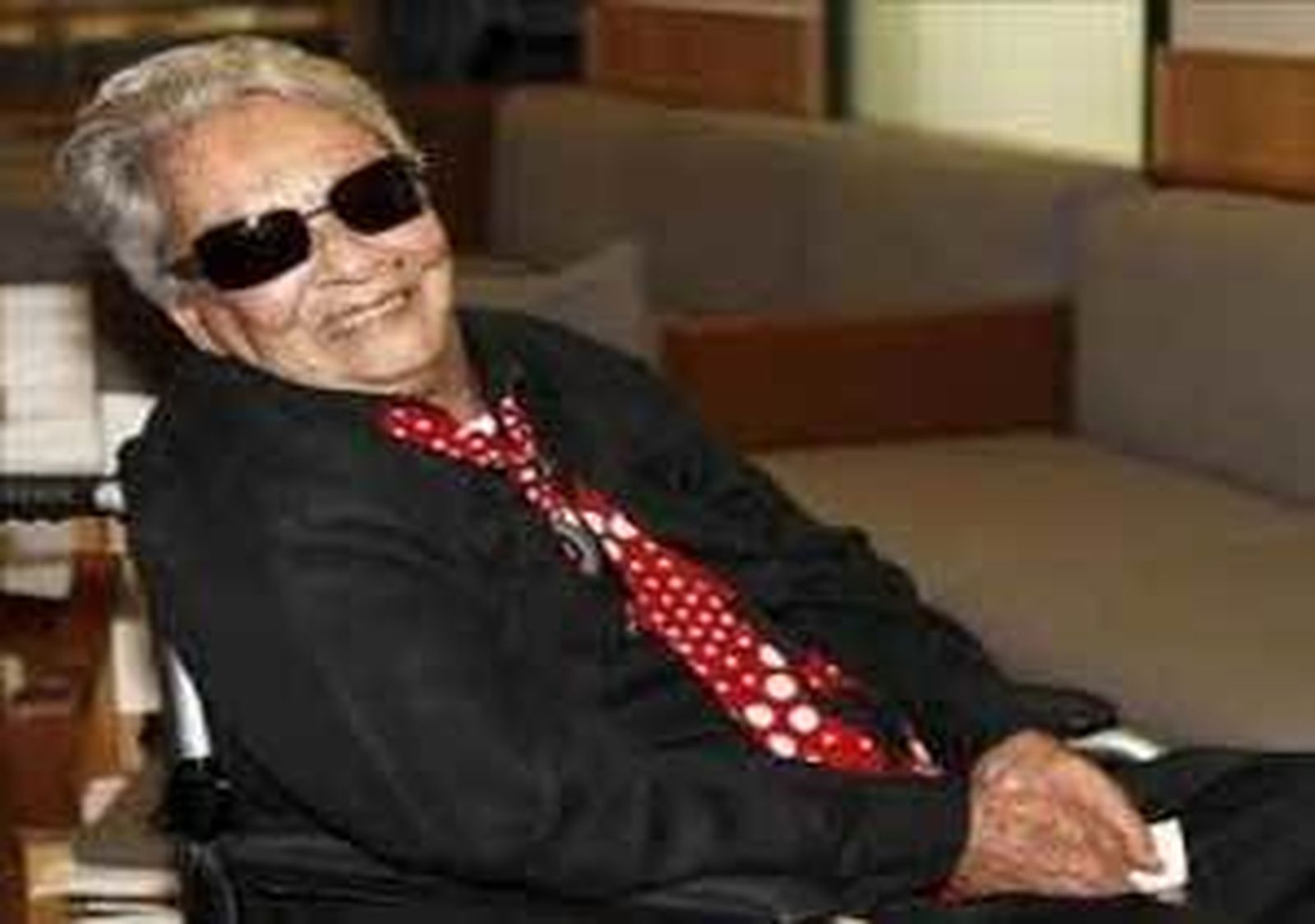 Chavela Vargas hospitalizada en Madrid por cansancio