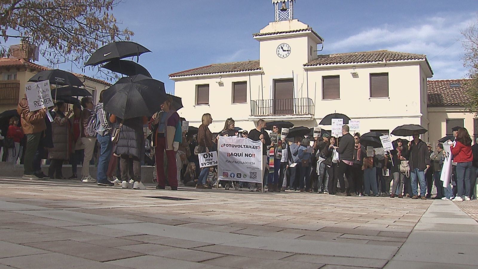 Protesta en Villalbilla contra la instalación de una planta fotovoltaica: "Es un sinsentido"