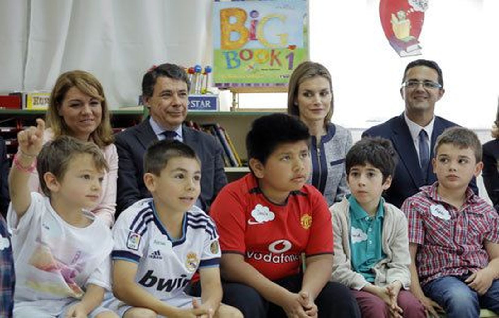 Doña Letizia anima a escolares madrileños a conocer las enfermedades raras