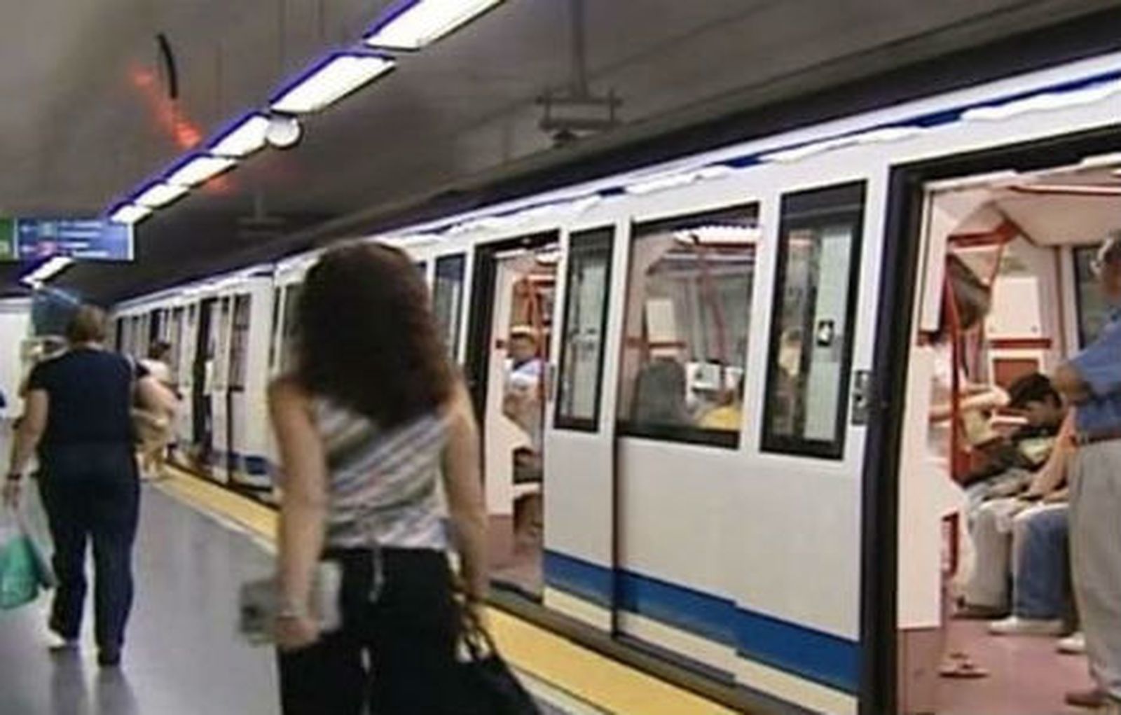Madrid sufre hoy nuevos paros parciales convocados en Metro y EMT