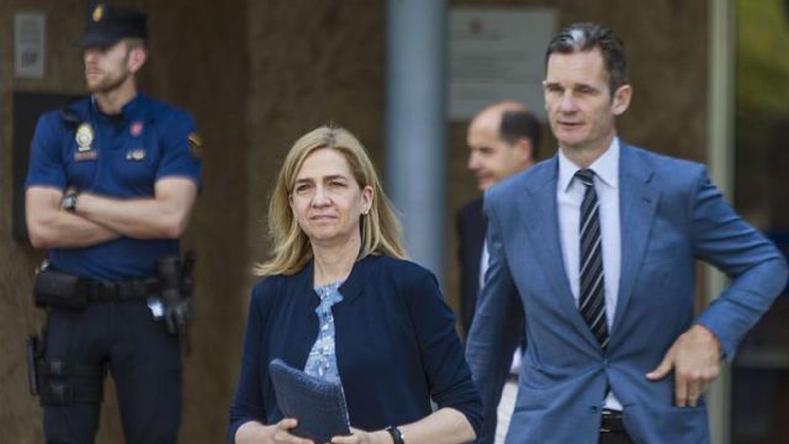 La defensa de Urdangarin niega que se concertara con políticos para delinquir
