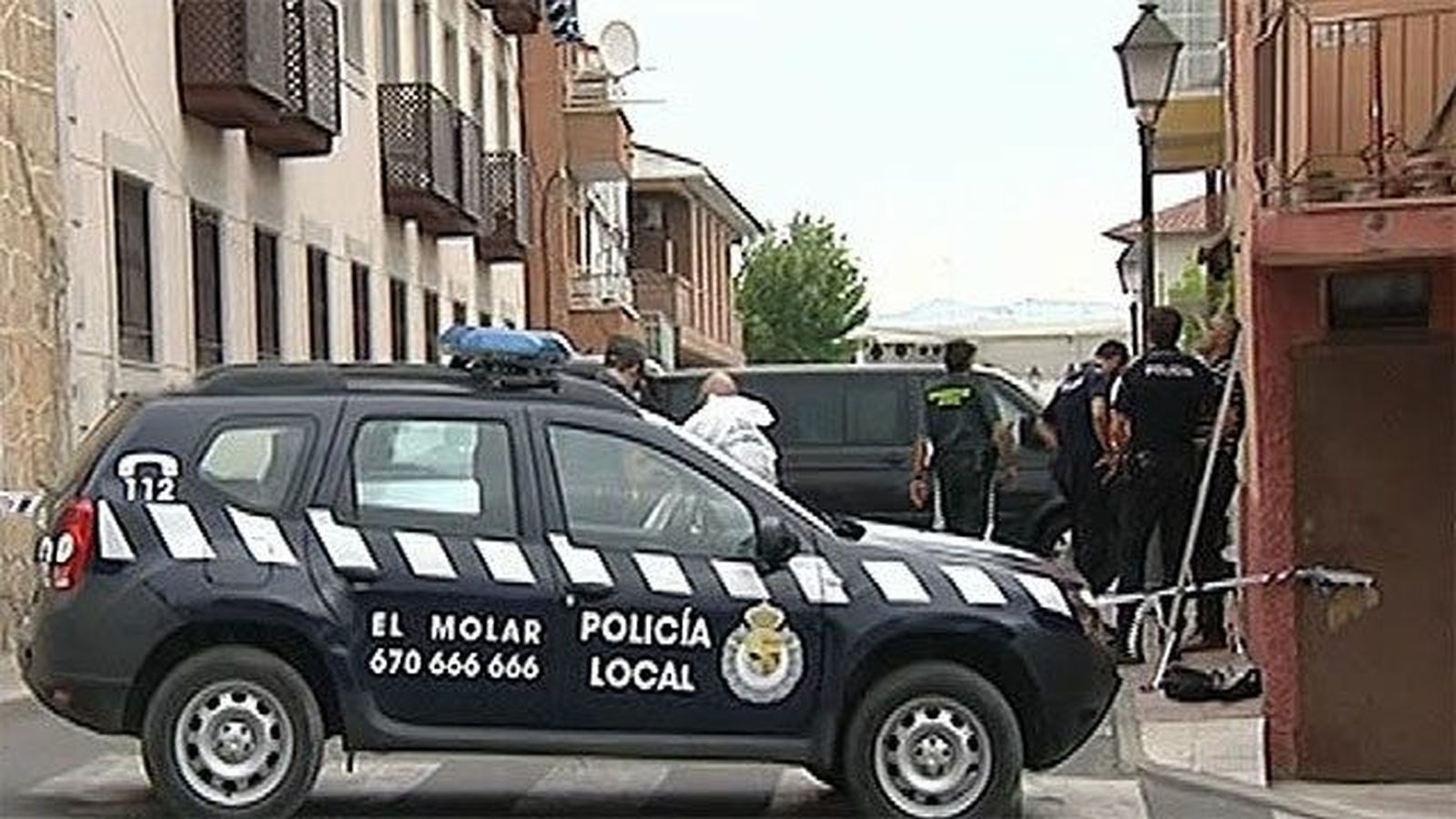 Una mujer mata a sus  padres en El Molar y luego se suicida