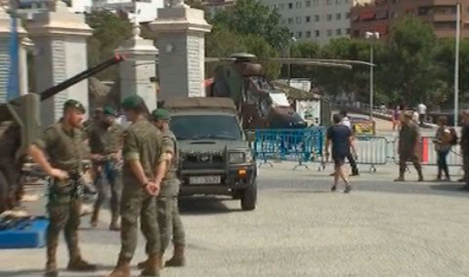 Madrid Río acoge una exposisición de material militar y varias exhibiciones