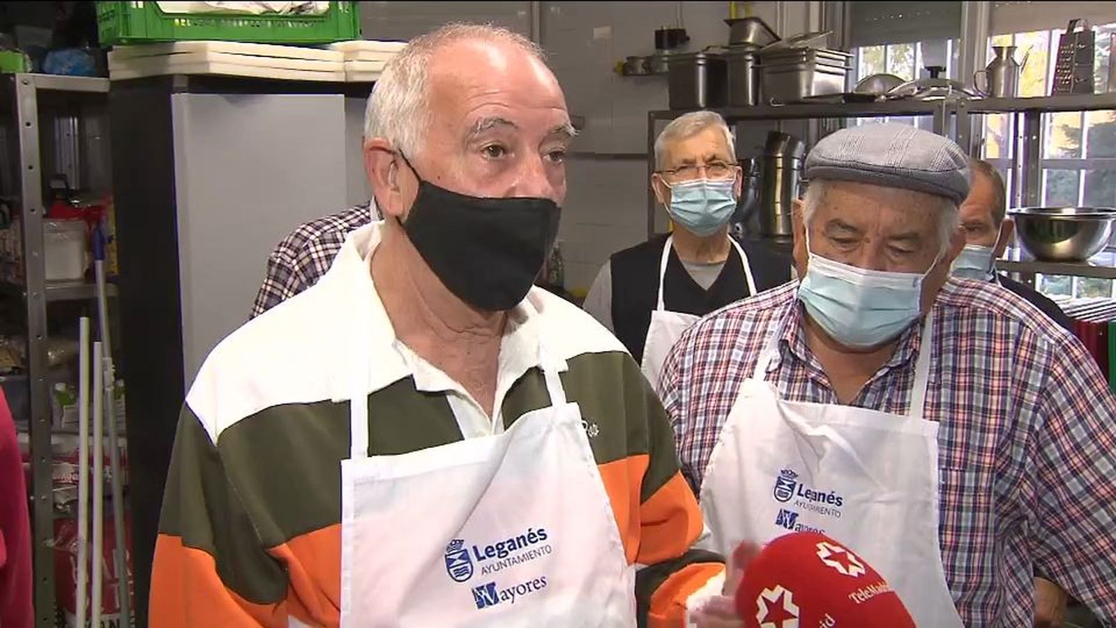 Leganés enseña a cocinar a sus jubilados