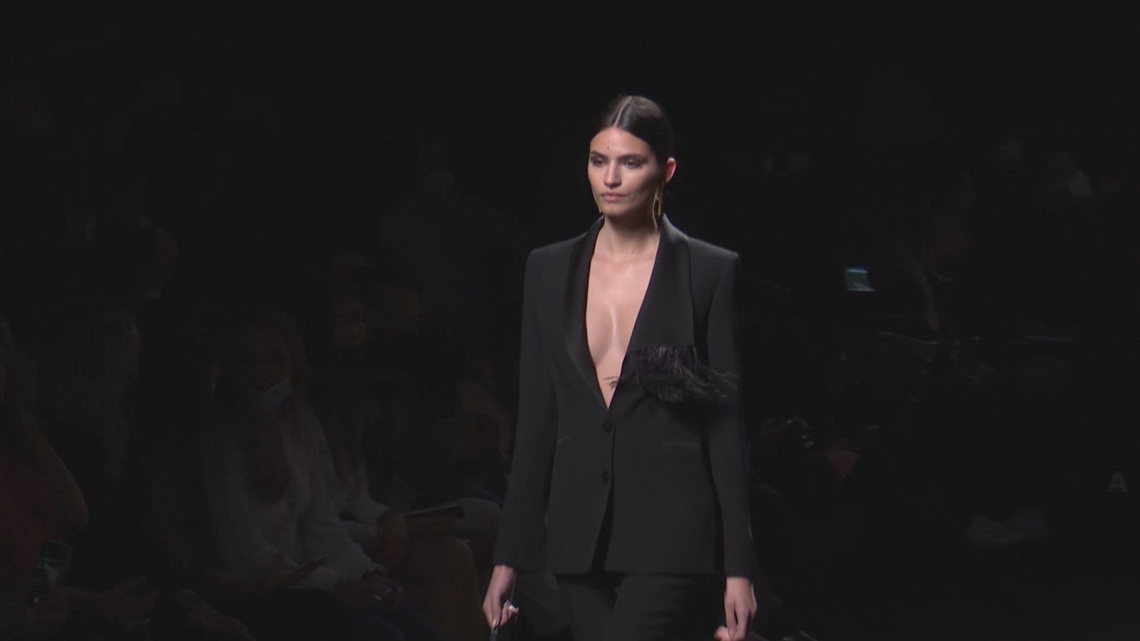 El minimalismo asoma en la tercera jornada de la Fashion Week Madrid