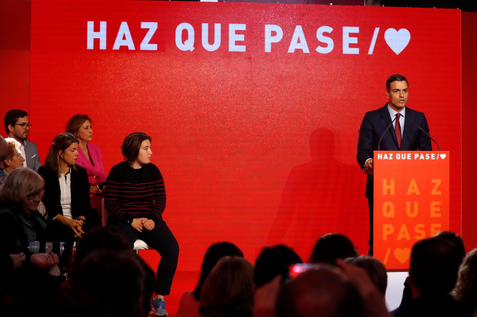 Sánchez presenta 'Haz que pase', el lema del PSOE para el 28-A
