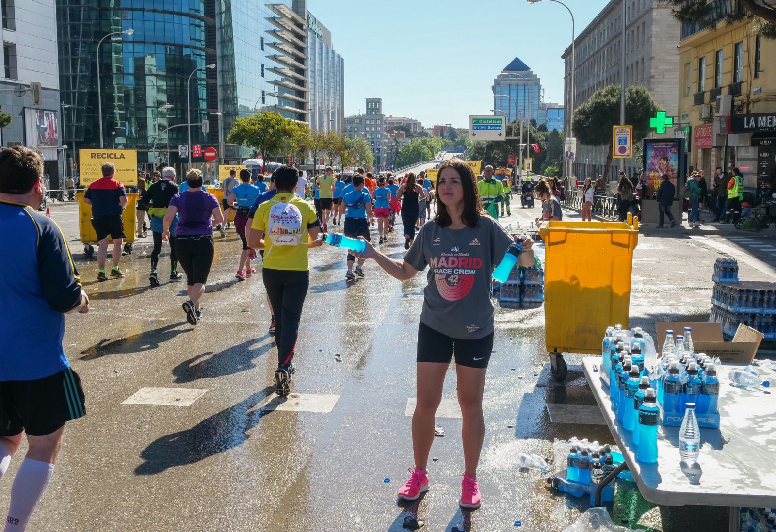 Avituallamiento del Maratón de Madrid