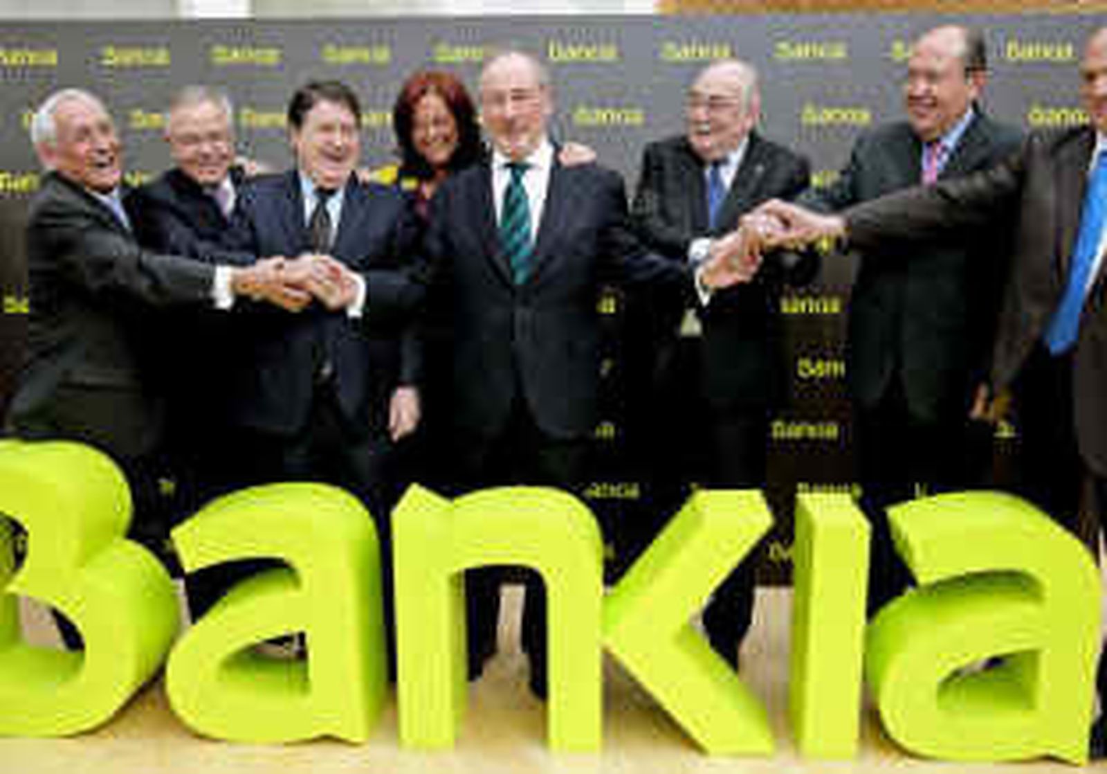 Bankia cobrará dos euros al mes si el saldo medio no supera los 2.000 euros