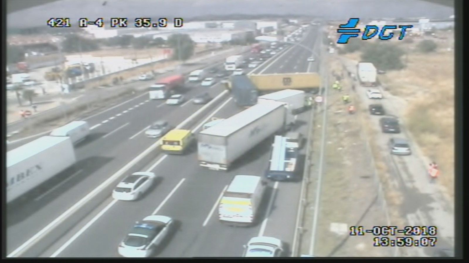 Restablecido el tráfico de entrada a Madrid por la A-4 tras un accidente con 4 camiones