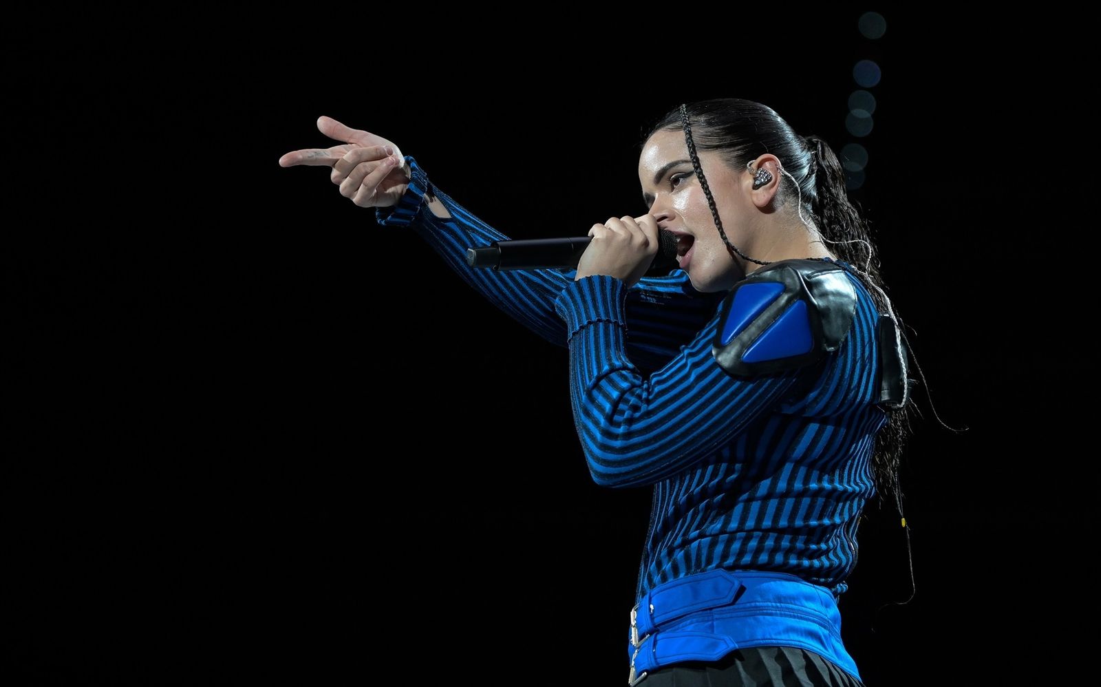 La cantante Rosalía actúa durante su concierto en A Coruña, en 2022