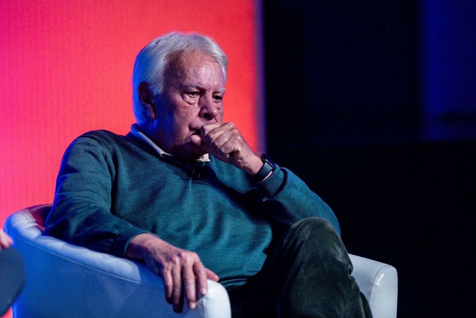 Felipe González asegura que "Sánchez ya no tiene vida política" y pide que convoque elecciones