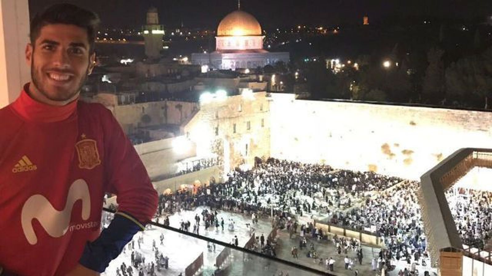 Asensio incendia las redes sociales desde Jerusalén con un tuit
