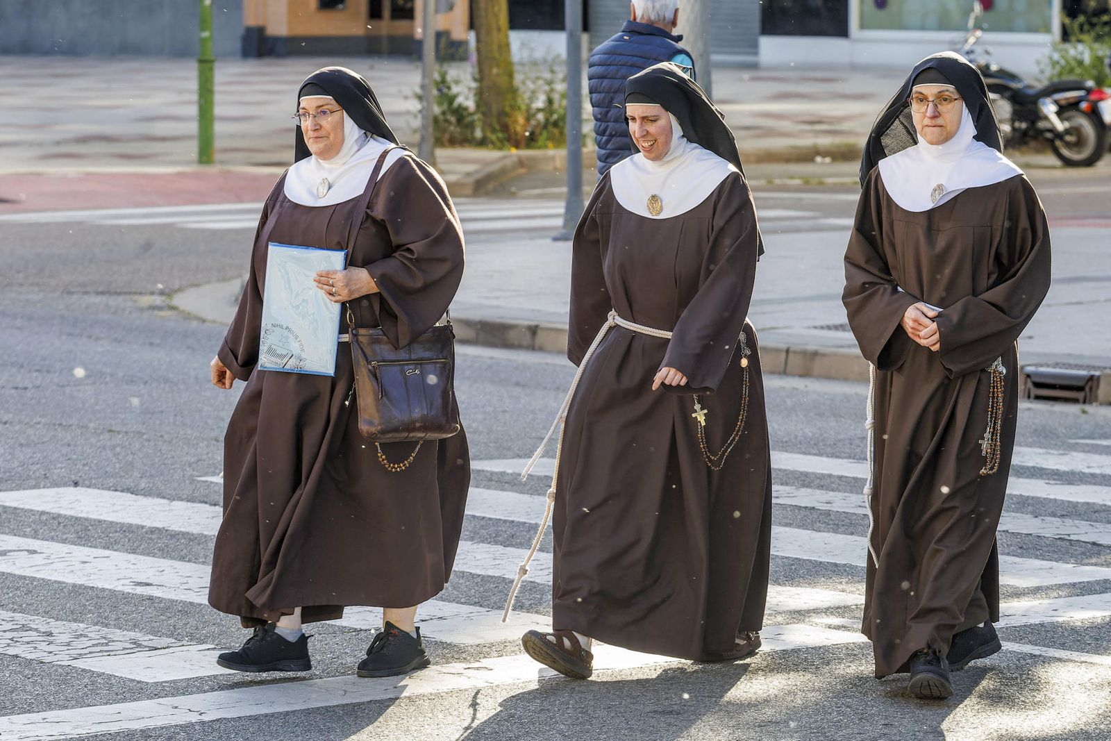 Monjas del convento de Belorado salen del juzgado de Burgos