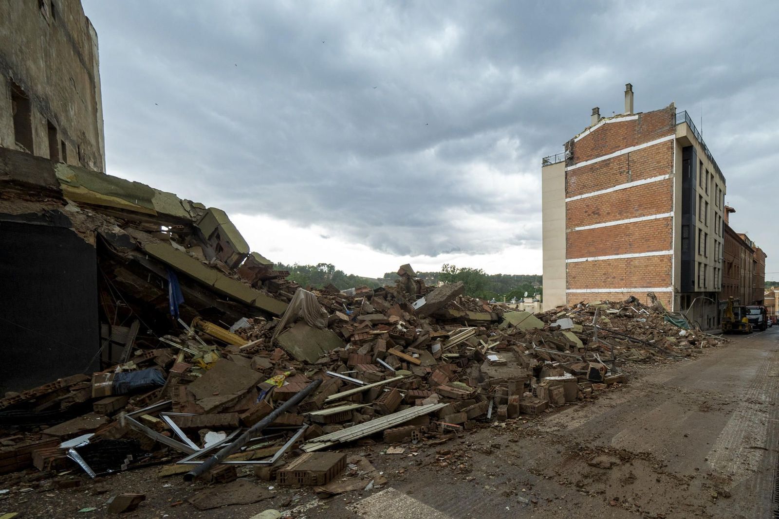 Teruel vigila ahora los edificios cercanos al derrumbado