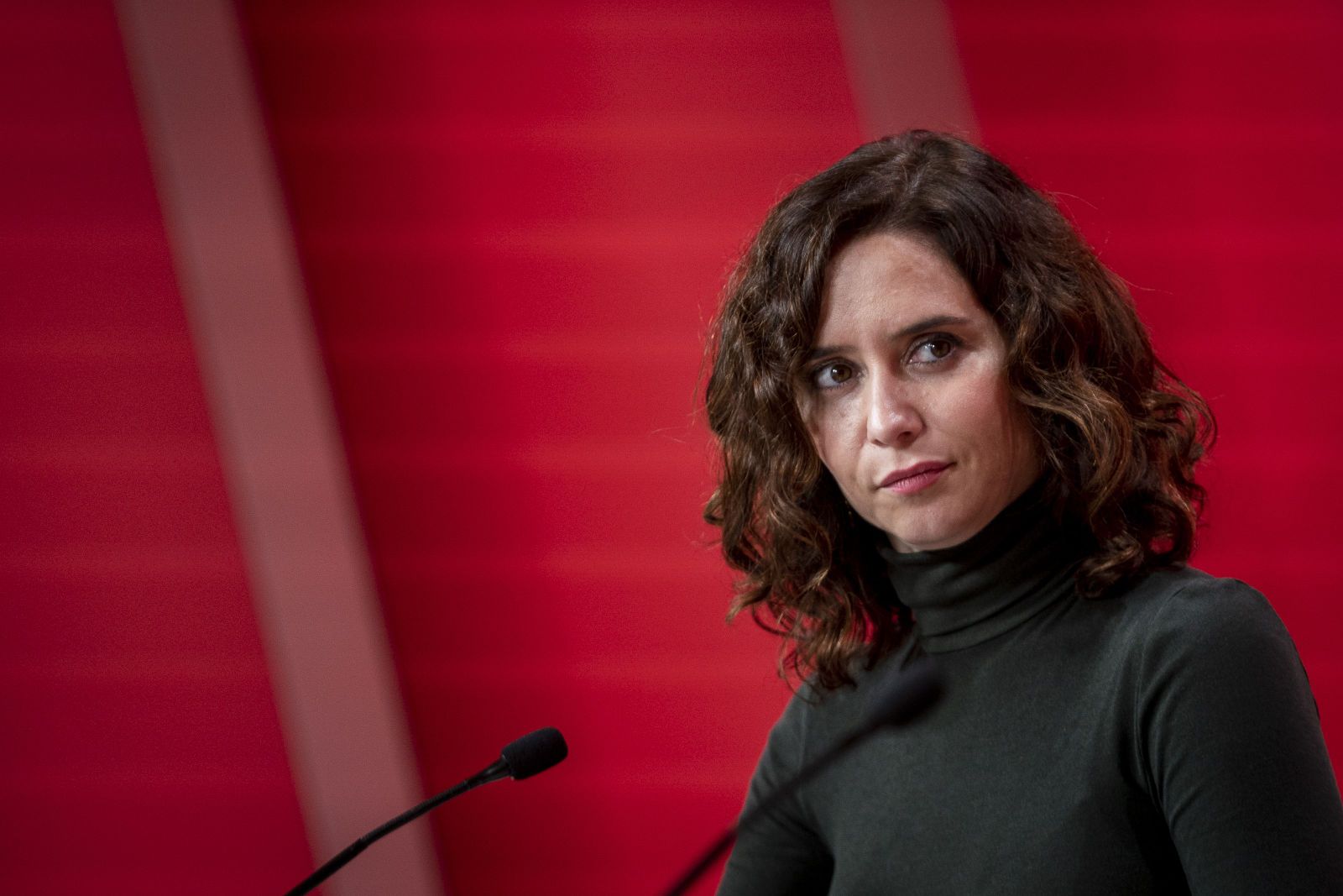 Ayuso critica que el Gobierno vaya a "liberar de la cárcel a los golpistas" mientras "salen violadores"