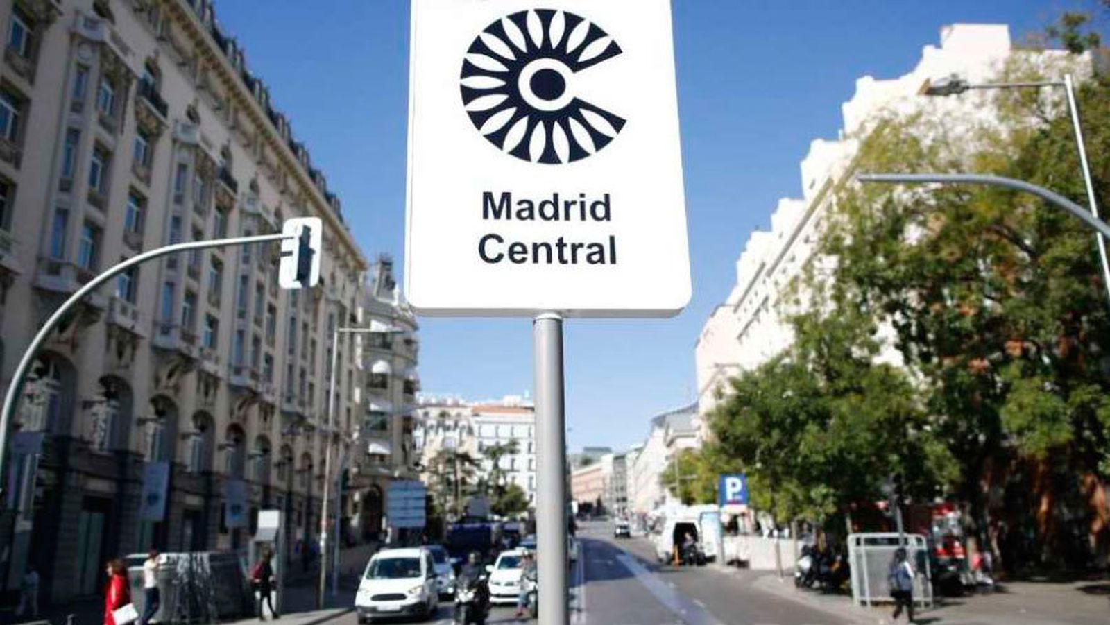 Nuevos errores de lectura en Madrid Central  provocan que se multe a policías que trabajan en Centro