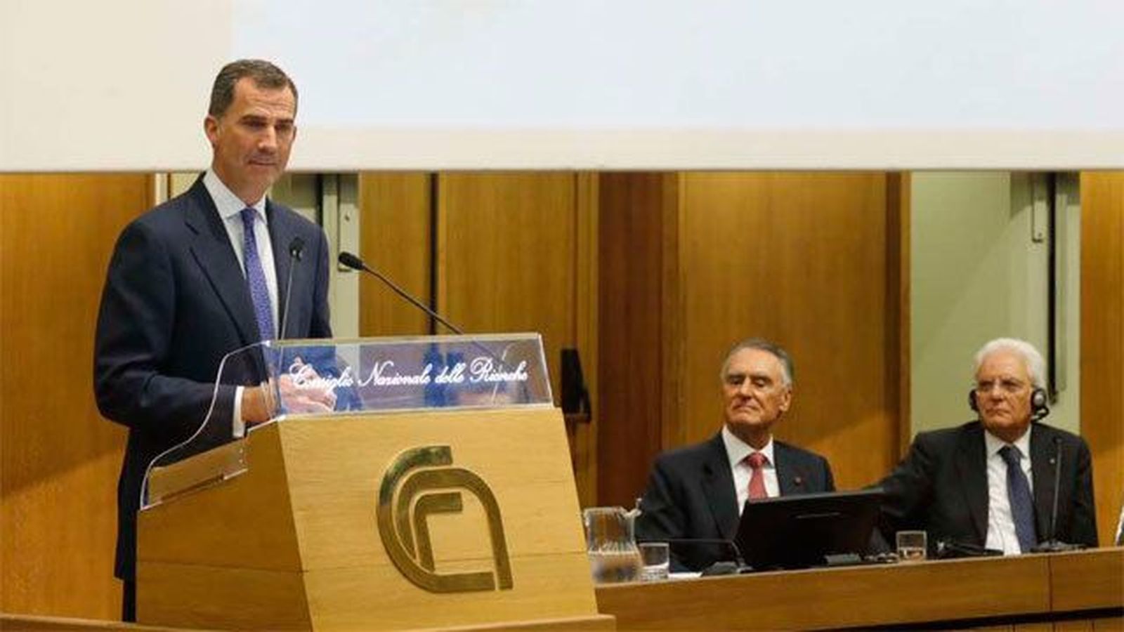 Los reyes Felipe y Juan Carlos asisten en Roma al Encuentro Cotec Europa