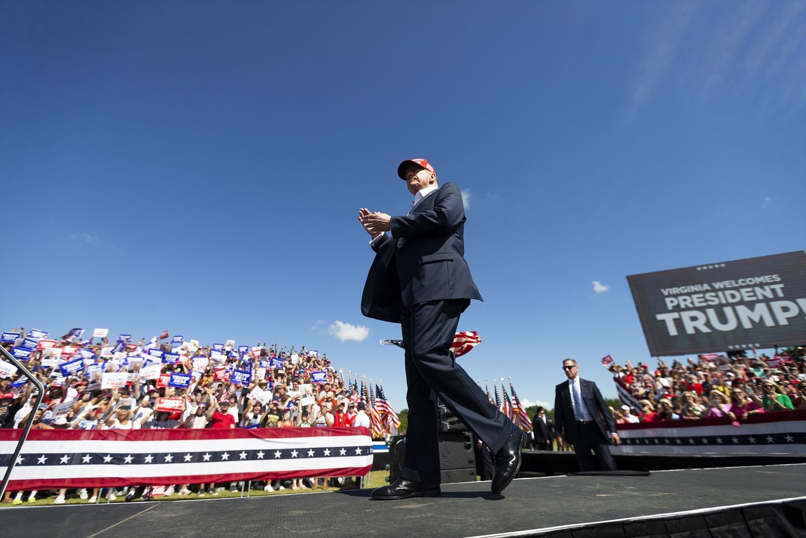 Trump durante el mitin en Butler, Pennsylvania, EEUU