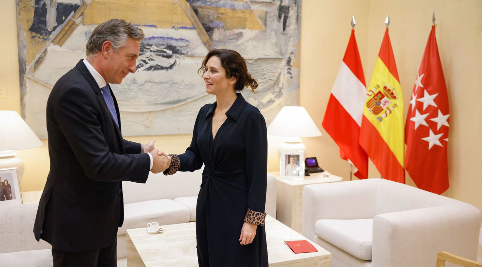 El embajador de la República de Austria, Enno Drofenik con Díaz Ayuso