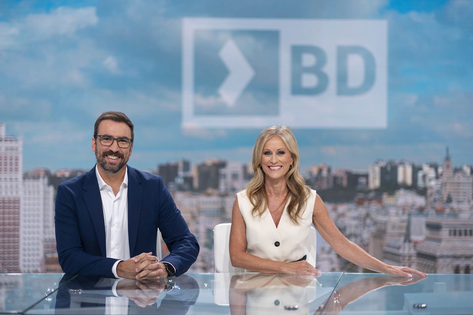 Ricardo Altable y Raquel Pina presentan el especial del Día de la Almudena