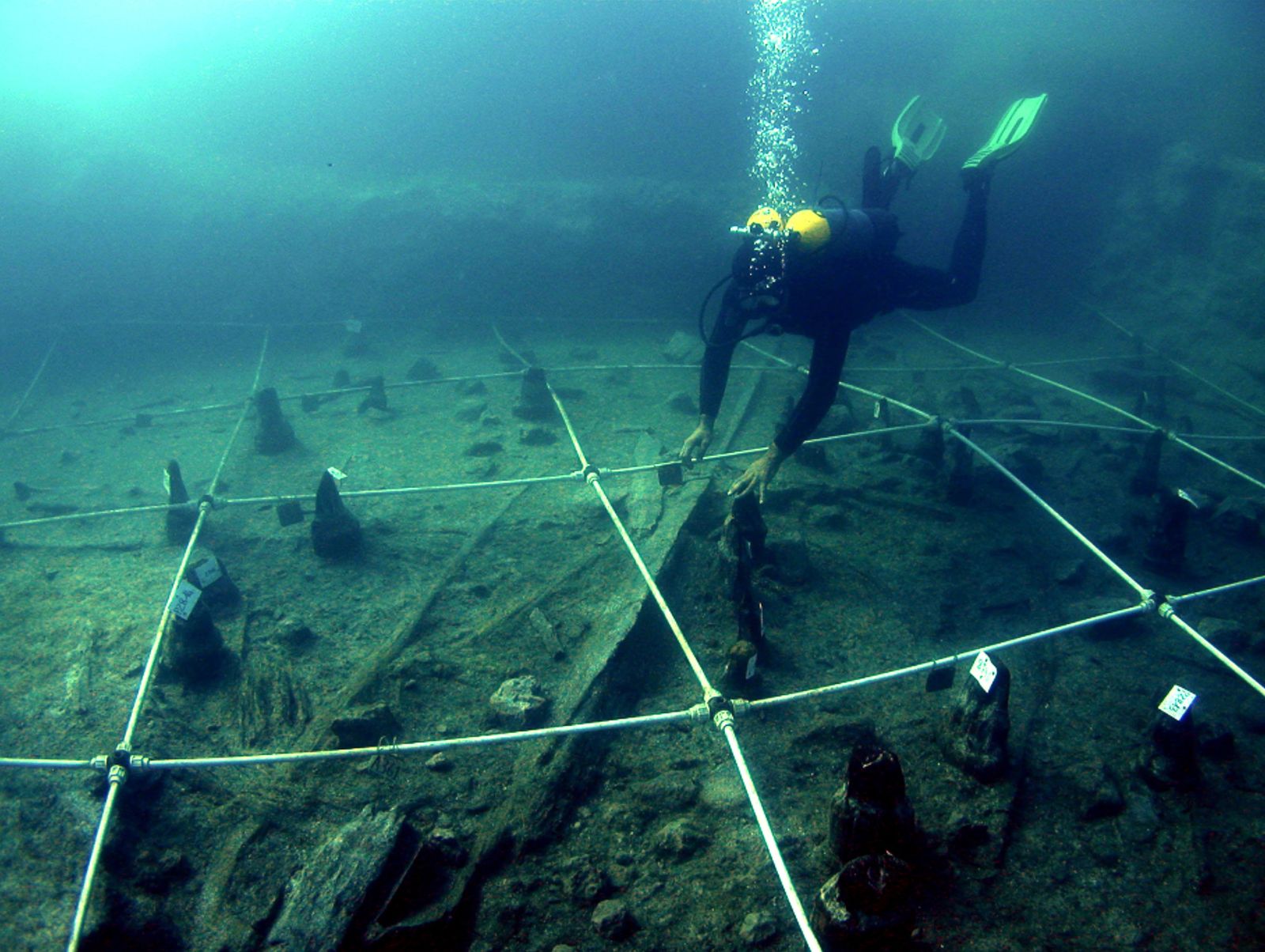 Excavación submarina en La Marmotta, Italia