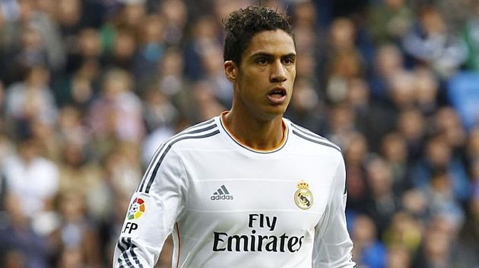 Varane olvida activar la alarma del chalé y le roban 70.000 euros