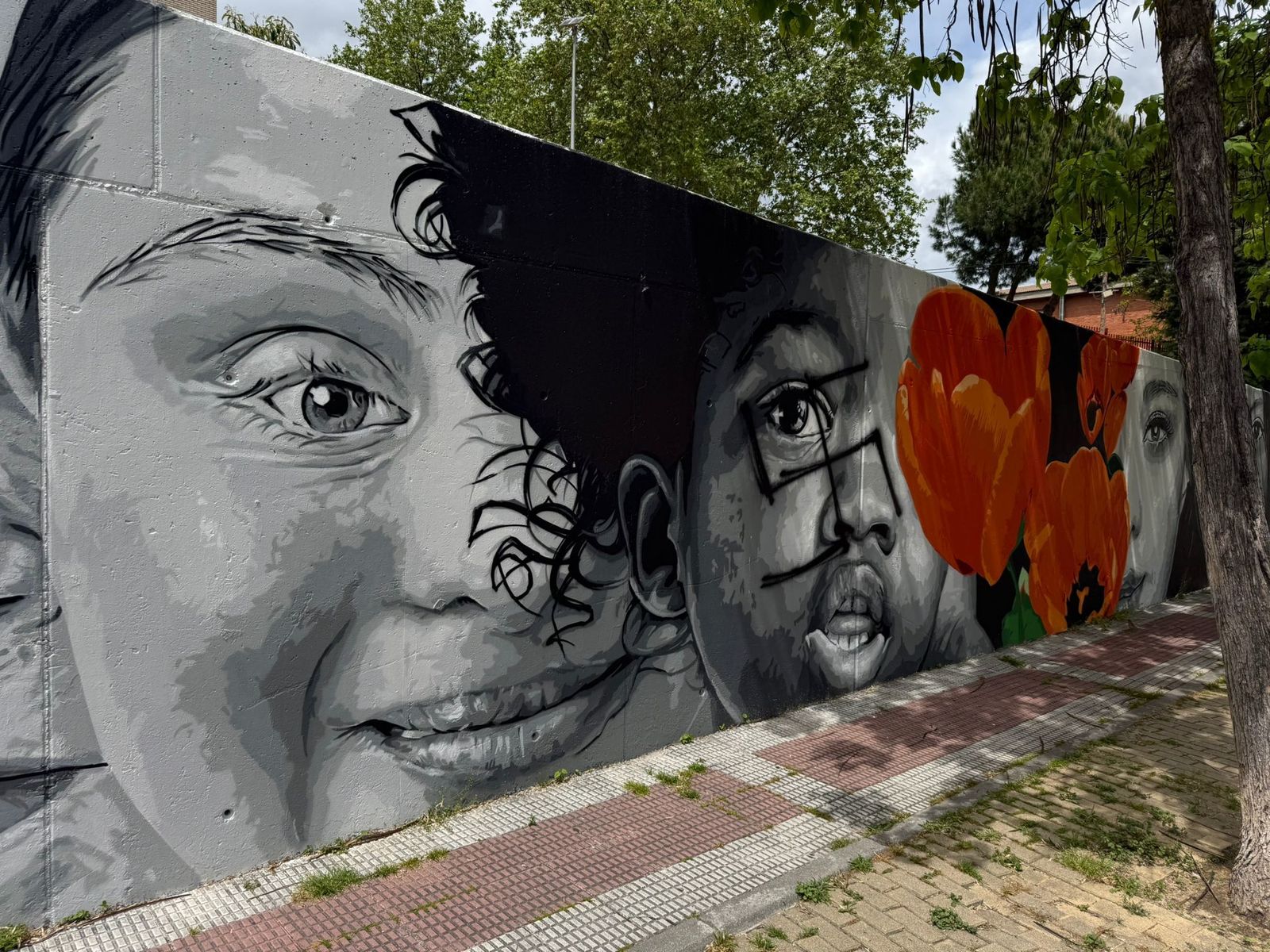 Mural vandalizado en Parla