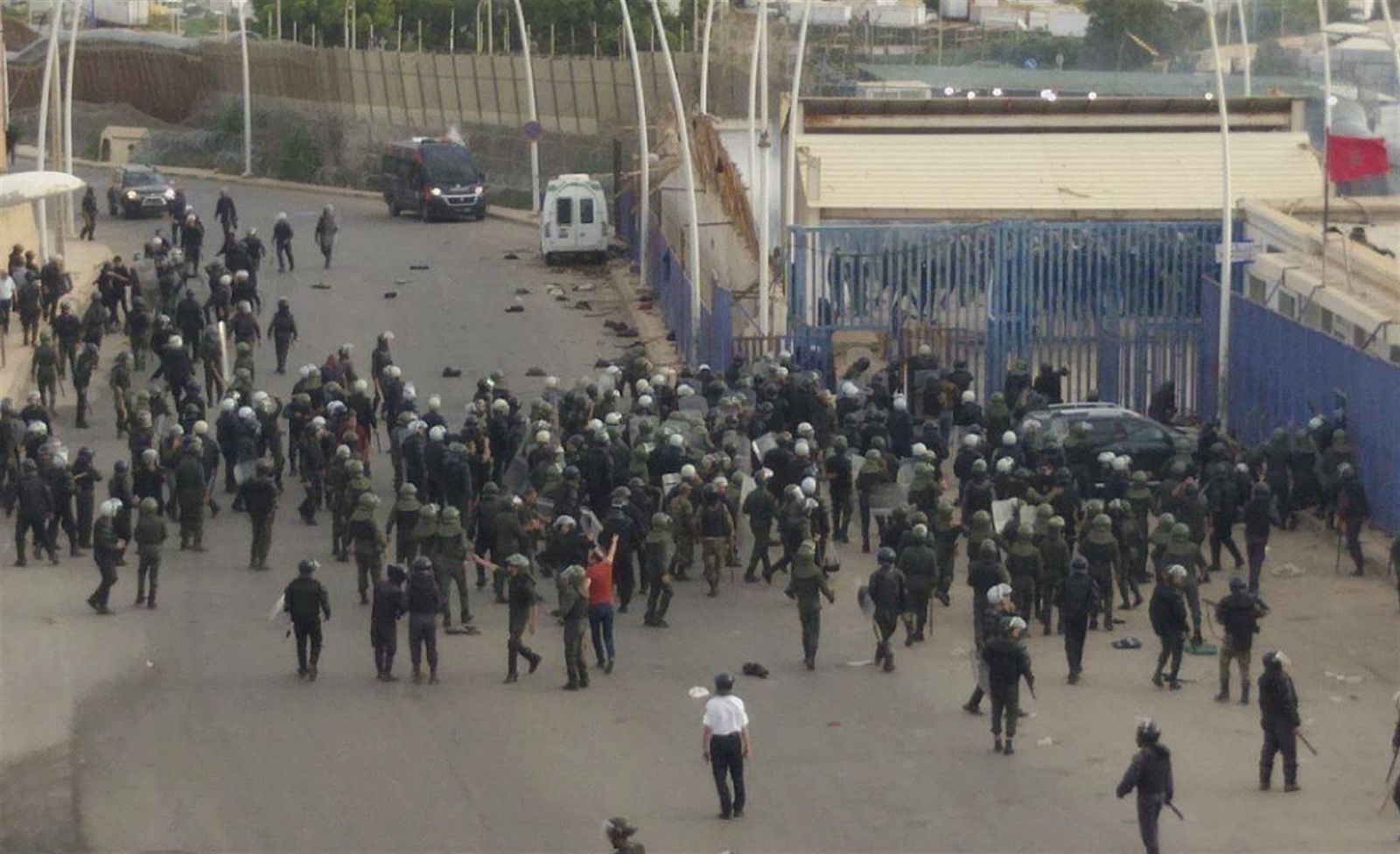 Fotografías cedidas a EFE por una vecina del Barrio Chino, en la provincia de Nador y fronterizo con Melilla.