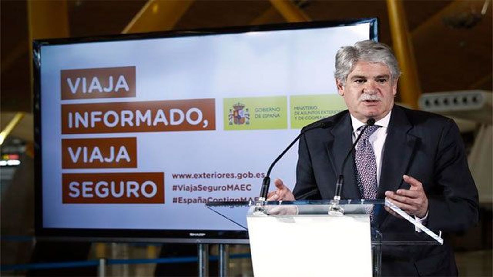 'Viaja informado, viaja seguro', campaña de Exteriores para las vacaciones