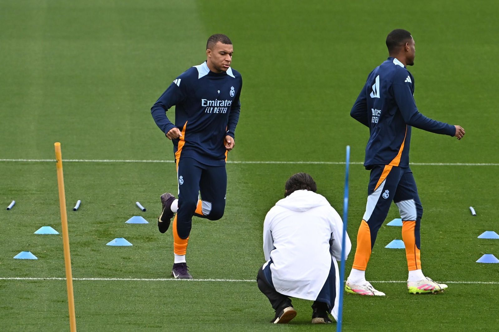 Mbappé y Mendy entrenan, pero no jugarán contra el Getafe