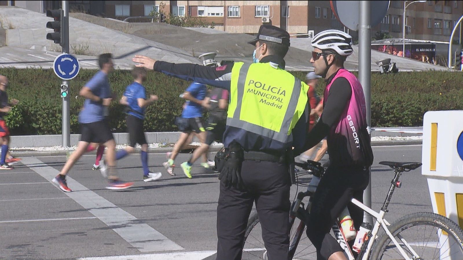 Imposible moverse por Madrid en coche durante el Maratón Popular