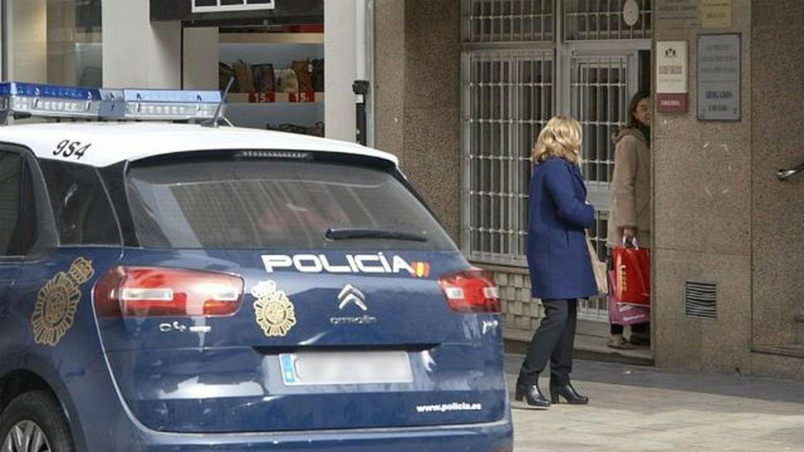 Detenido en Lugo cuando agredía a su ex con el bebé de ella en brazos