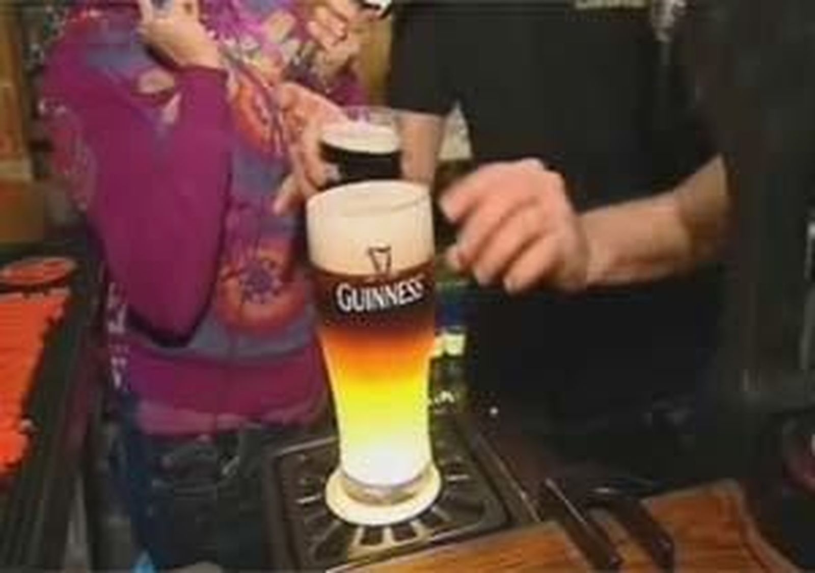 Un cocktail de cerveza negra y rubia