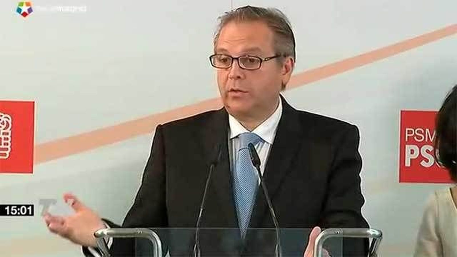 Carmona prevé expropiar temporalmente las viviendas vacías de los bancos