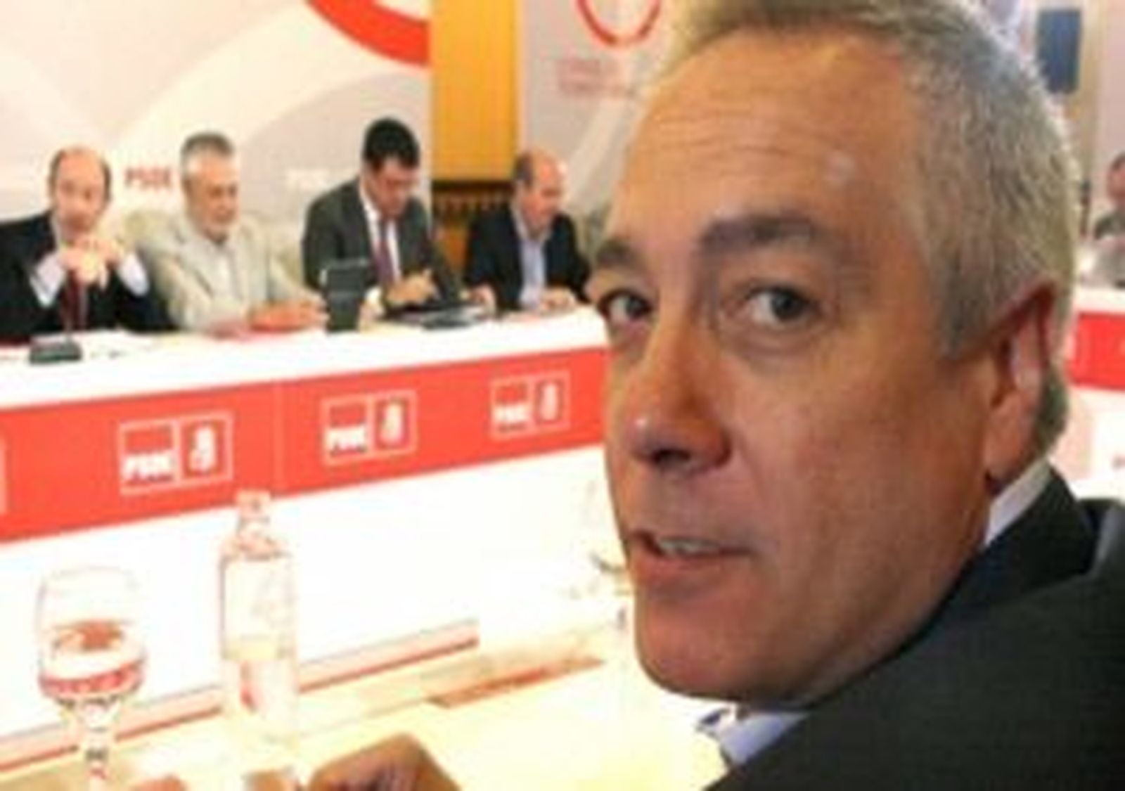 Navarro: Si alguien no comparte los procesos de democracia interna es su problema