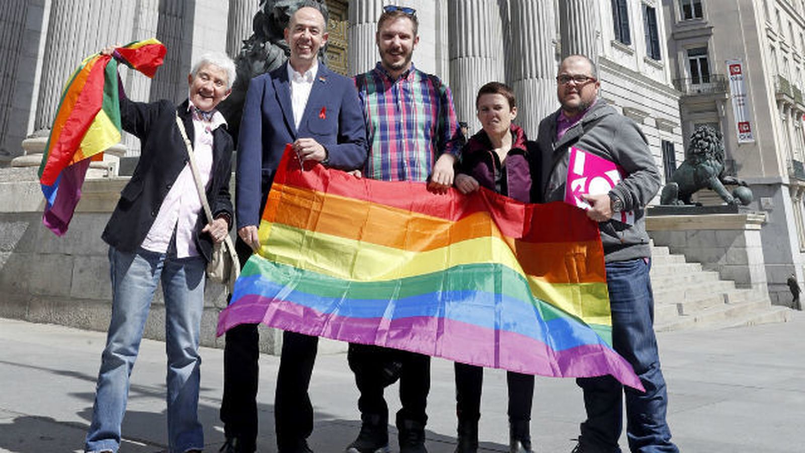 El Congreso ha retrasado la ley de igualdad LGTB "en once ocasiones", según las asociaciones