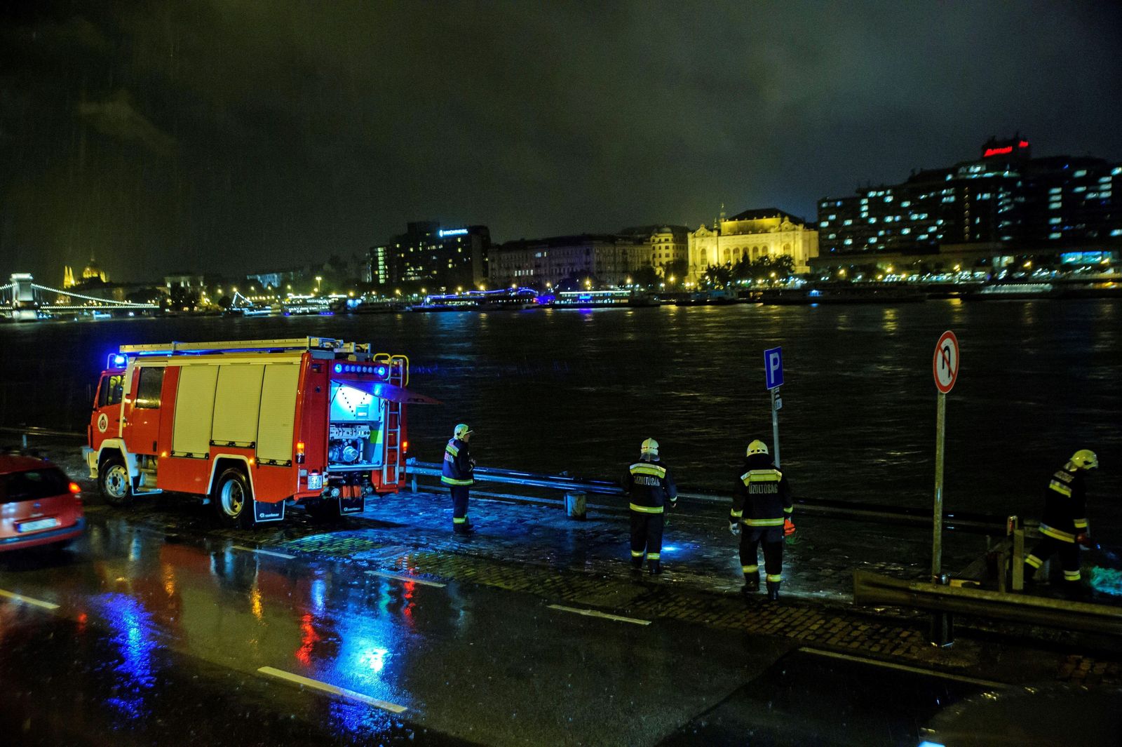 Equipos de emergencia húngaros