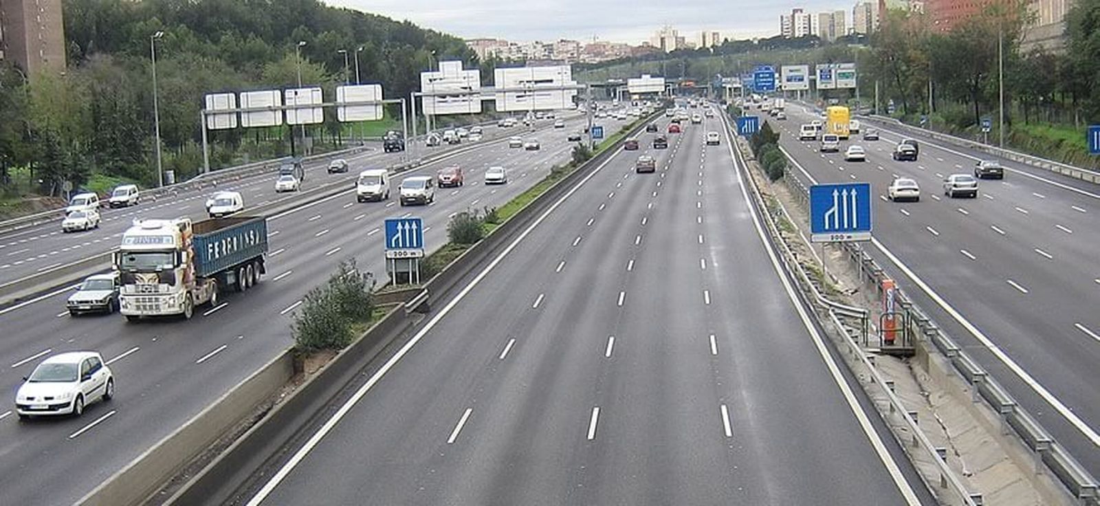 Más de 187 millones de vehículos circulan por la M-30 en el primer semestre