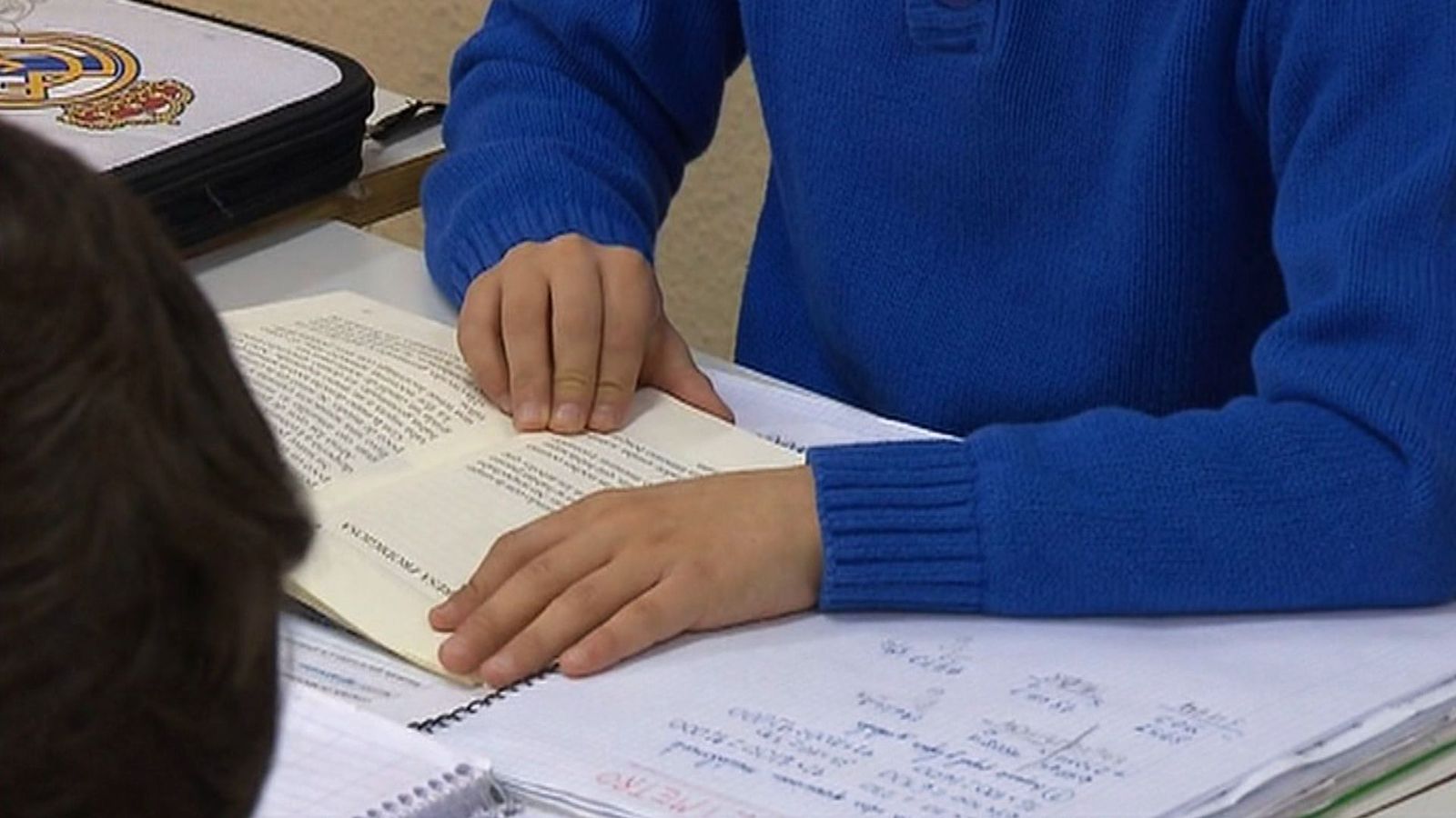 La repetición de curso se dispara tras las facilidades durante la pandemia