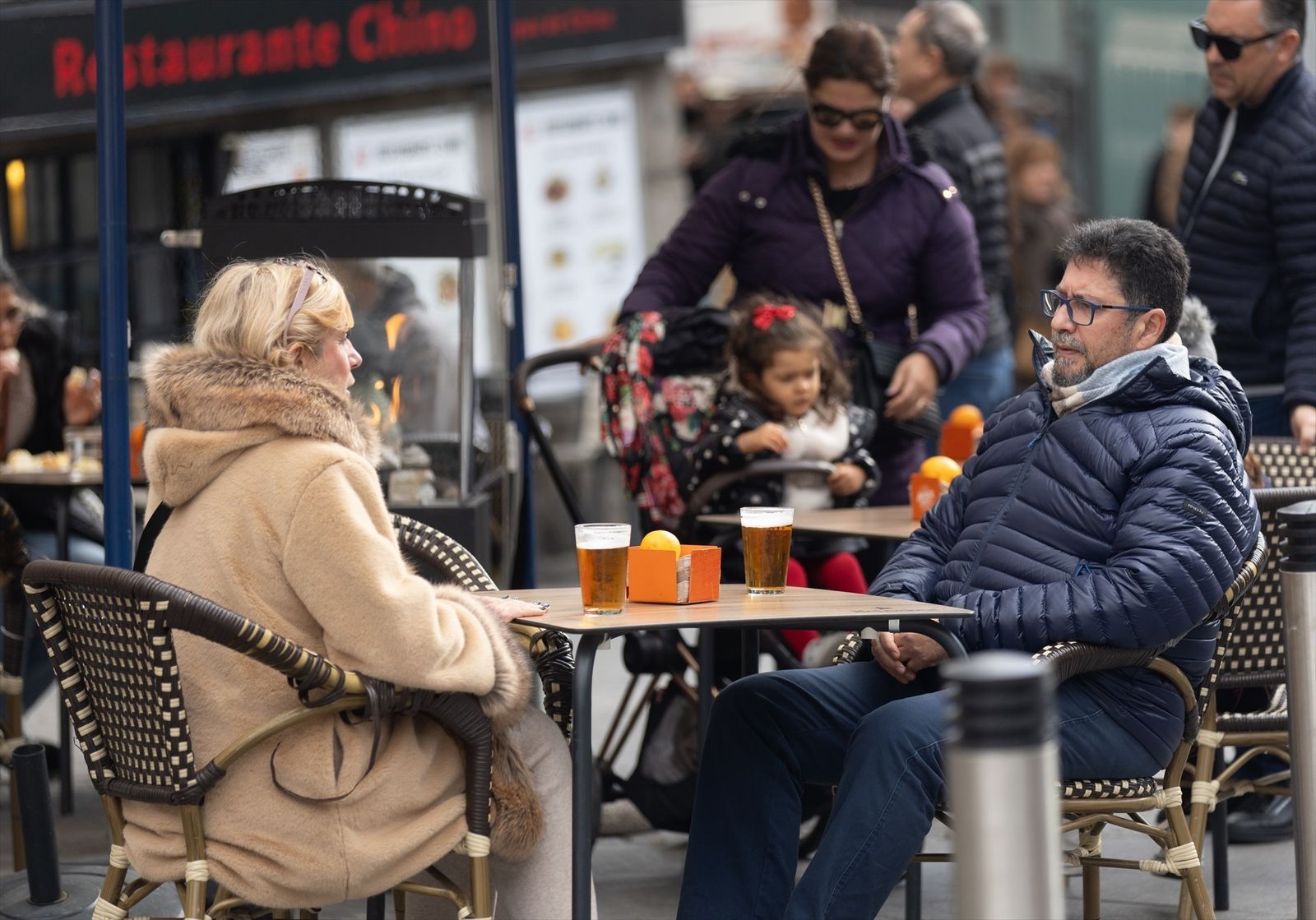 Personas disfrutando del tiempo de ocio