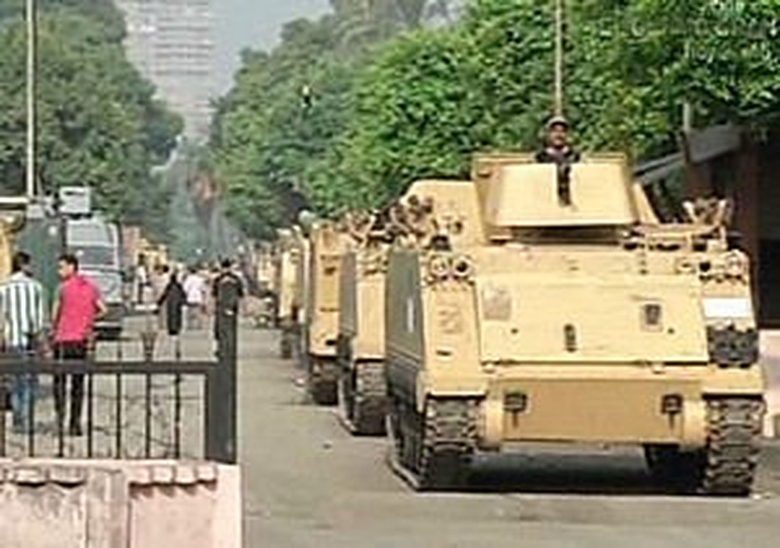 La Unión Europea paraliza la venta de armas a Egipto