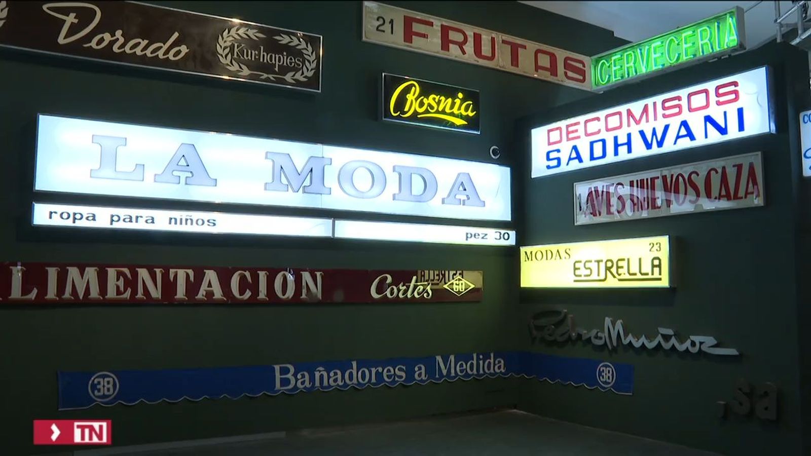 Historia de los carteles en Madrid