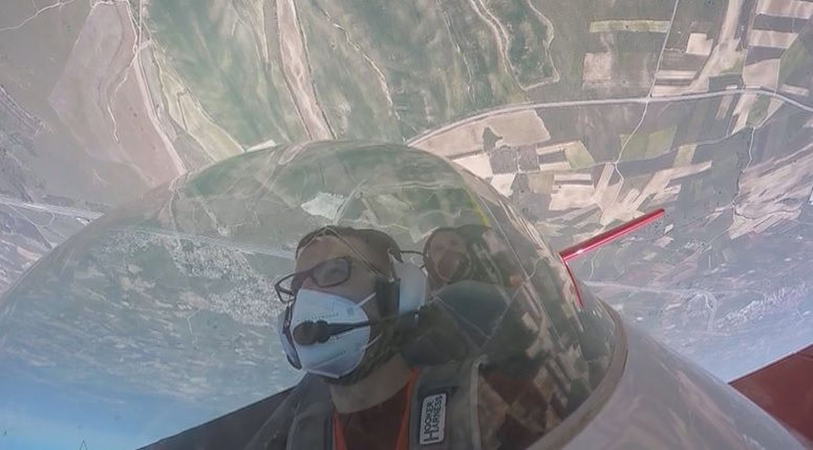 Acrobacias aéreas para apagar incendios