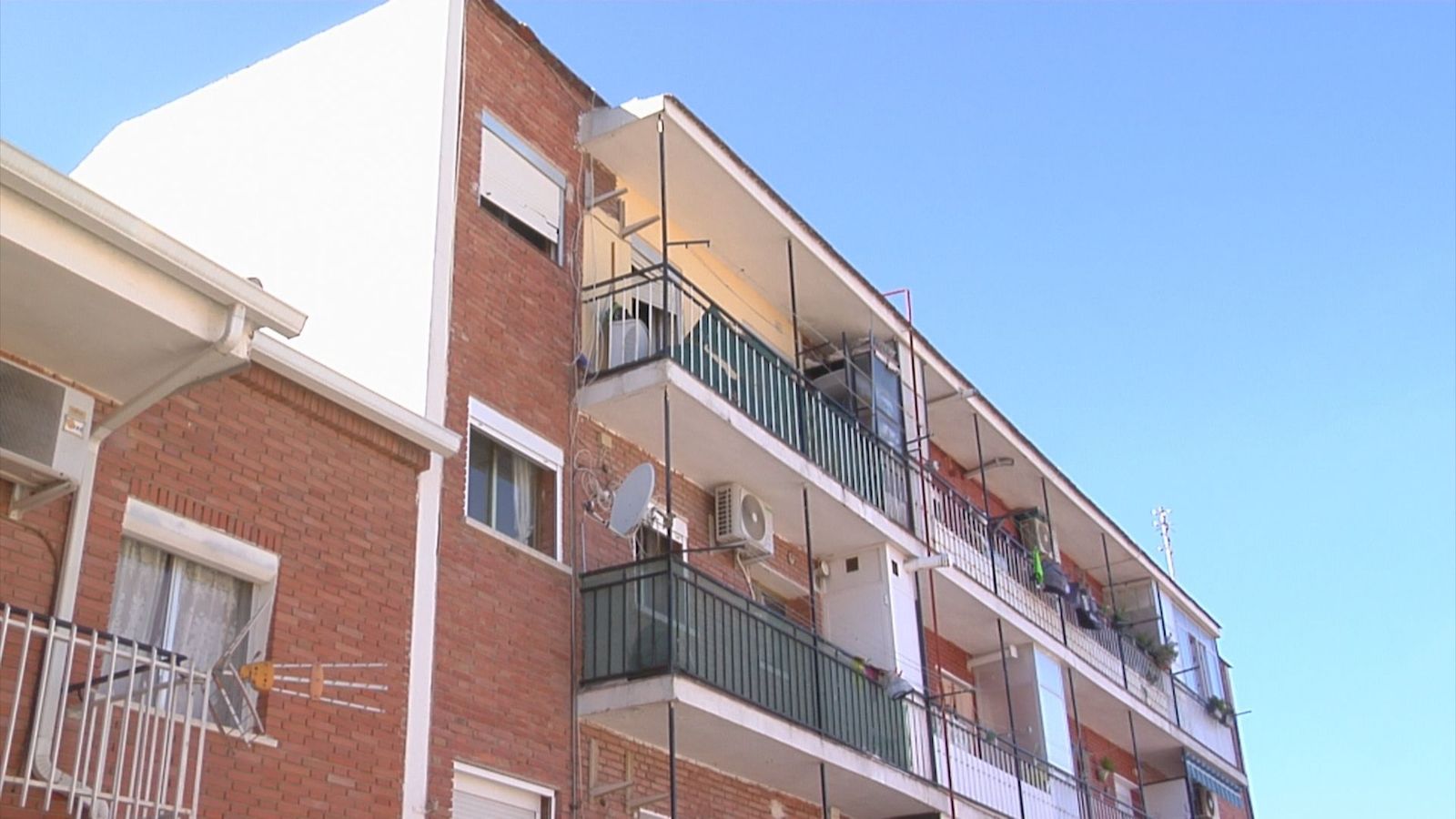 Una pareja víctima de la inquiokupación recupera su vivienda de Aranjuez